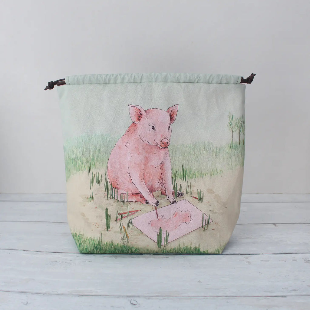 Beautiful-knitters-the-blue-rabbit-house-Vera-the-pig