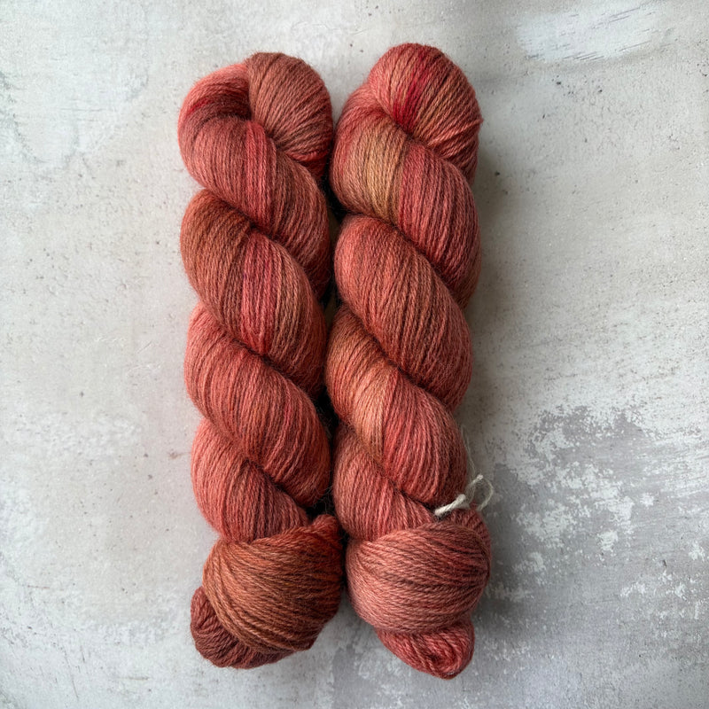 Telling Yarns NIGHT GATHERS & RESOLUTE