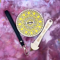 Market Town Yarns WOODEN WRIST YARN HOLDER
