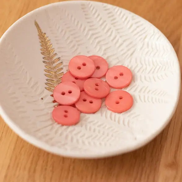 Lise Tailor MOTHER OF PEARL BUTTON