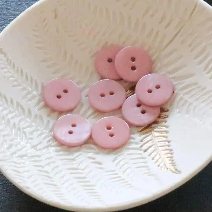 Lise Tailor MOTHER OF PEARL BUTTON