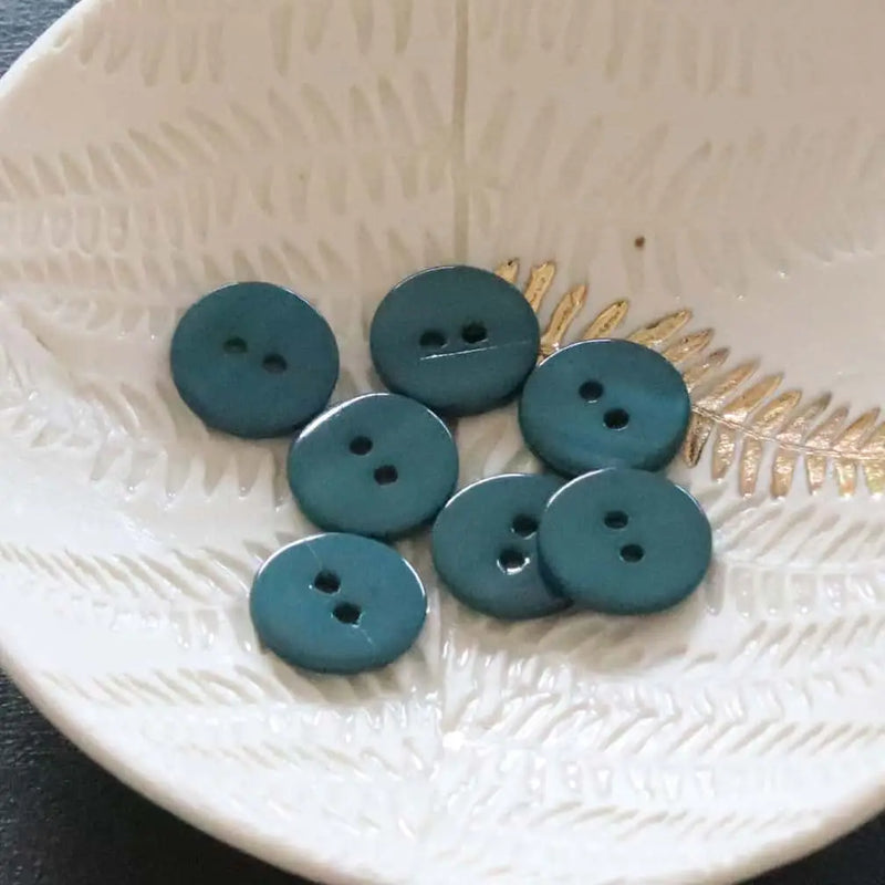 Lise Tailor MOTHER OF PEARL BUTTON