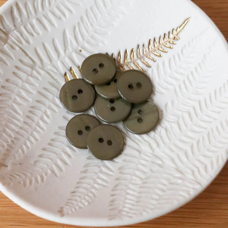 Lise Tailor MOTHER OF PEARL BUTTON