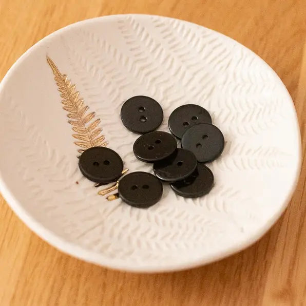 Lise Tailor MOTHER OF PEARL BUTTON