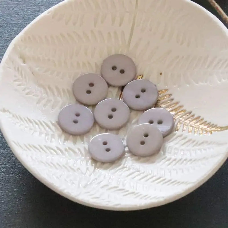 Lise Tailor MOTHER OF PEARL BUTTON