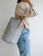 Minuk BUCKET BAG