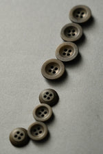 Merchant & Mills COROZO BUTTON 18 mm - Khaki - Beautiful Knitters