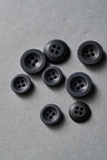 Merchant & Mills COROZO BUTTON 18 mm - Navy - Beautiful Knitters