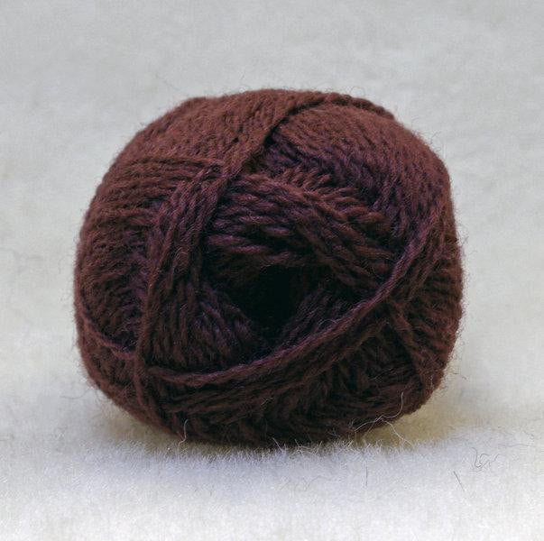 Jamieson & Smith SHETLAND HERITAGE - Peat - Beautiful Knitters
